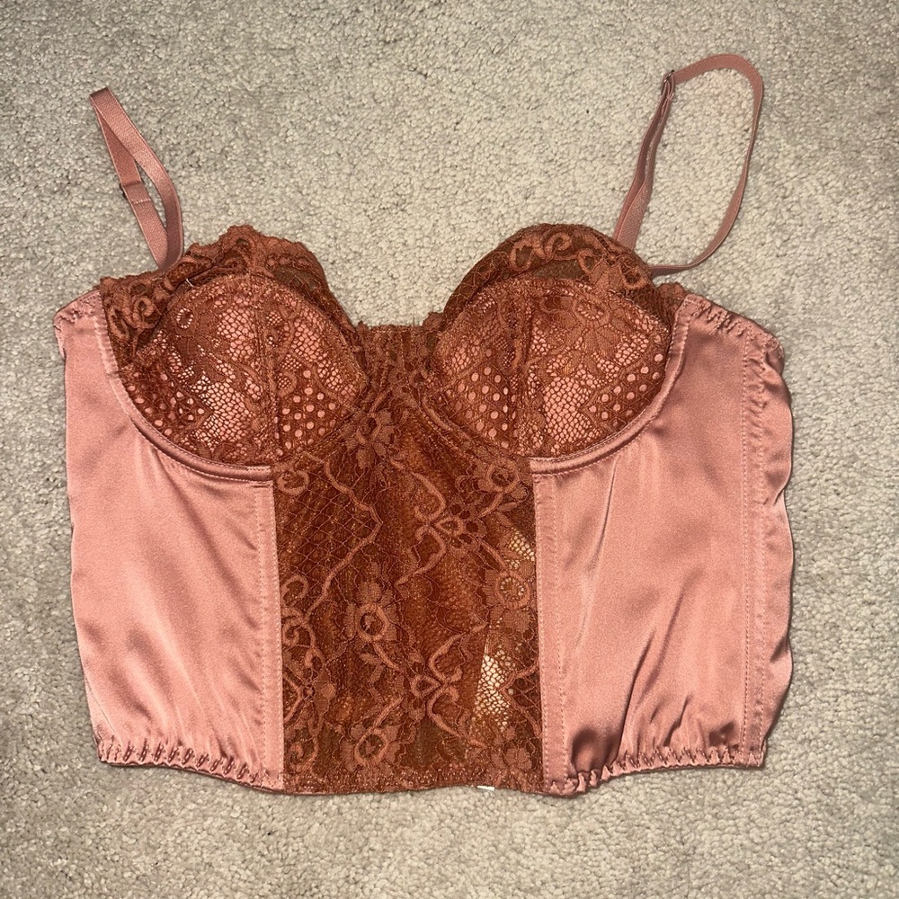 Lace Satin corset in Rose